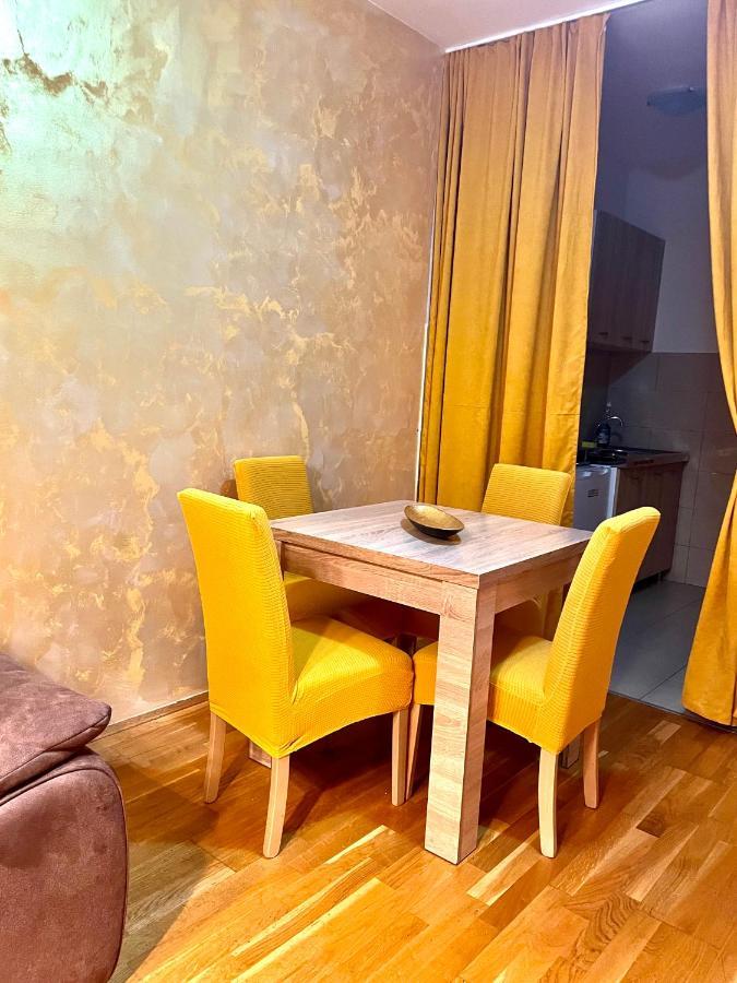 Naki Apartman Apartment Podgorica Bagian luar foto