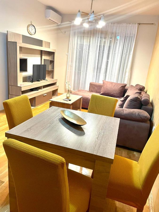Naki Apartman Apartment Podgorica Bagian luar foto
