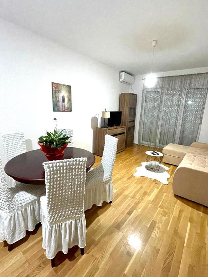 Naki Apartman Apartment Podgorica Bagian luar foto