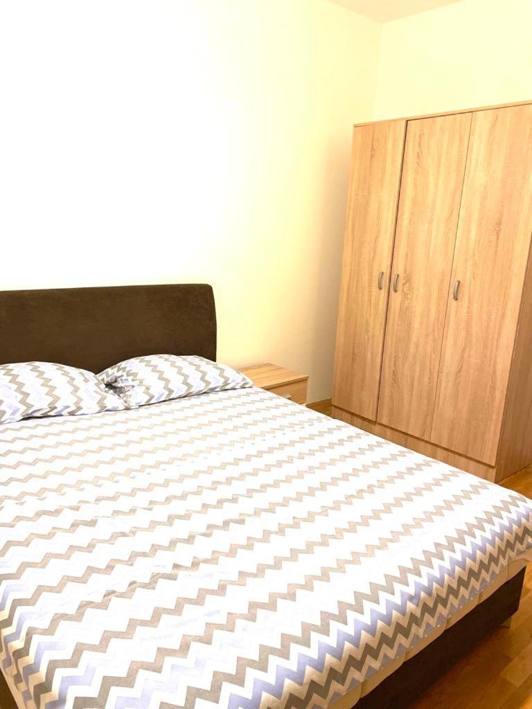 Naki Apartman Apartment Podgorica Ruang foto